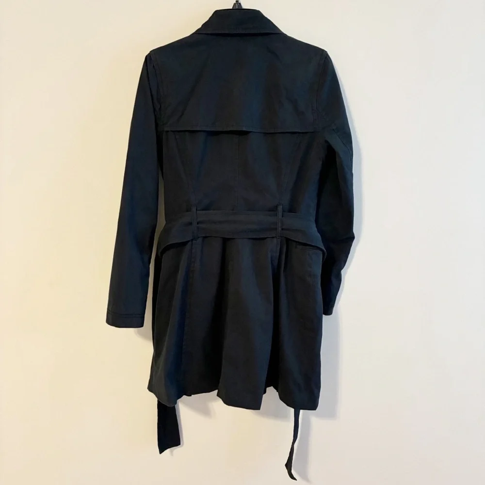 Jacob Black Feminine Vintage Trench Coat with Waist Tie, Pockets; size Small - Picture 6 of 13